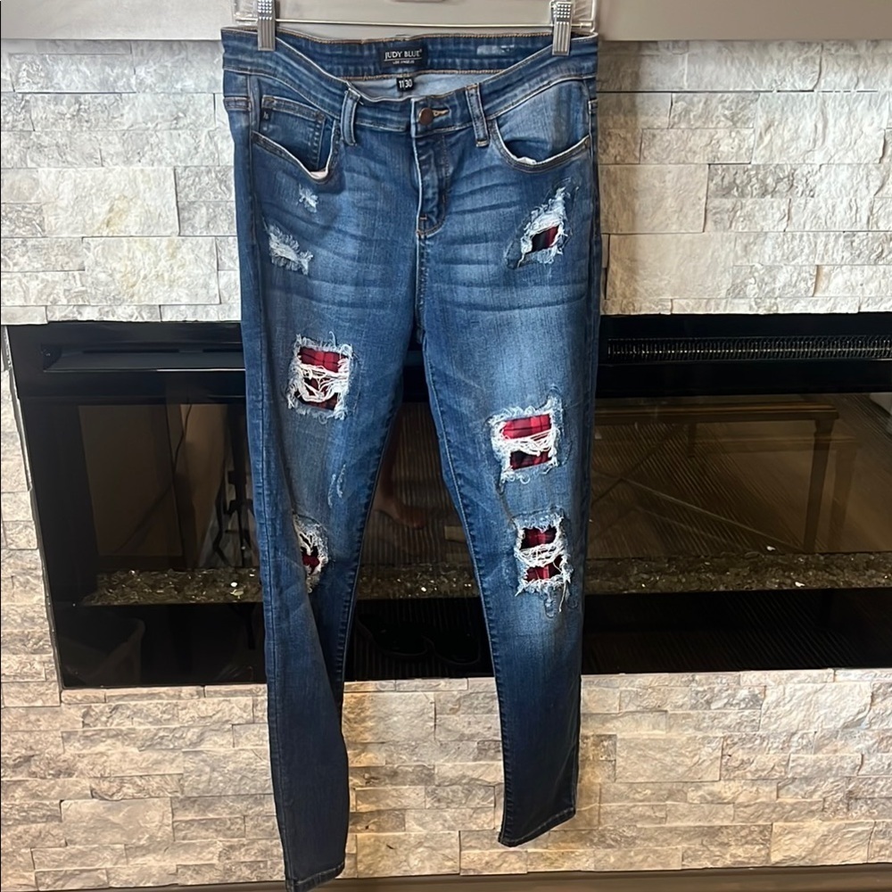 Judy Blue Skinny Distressed Jeans with red plaid accent size 11/30